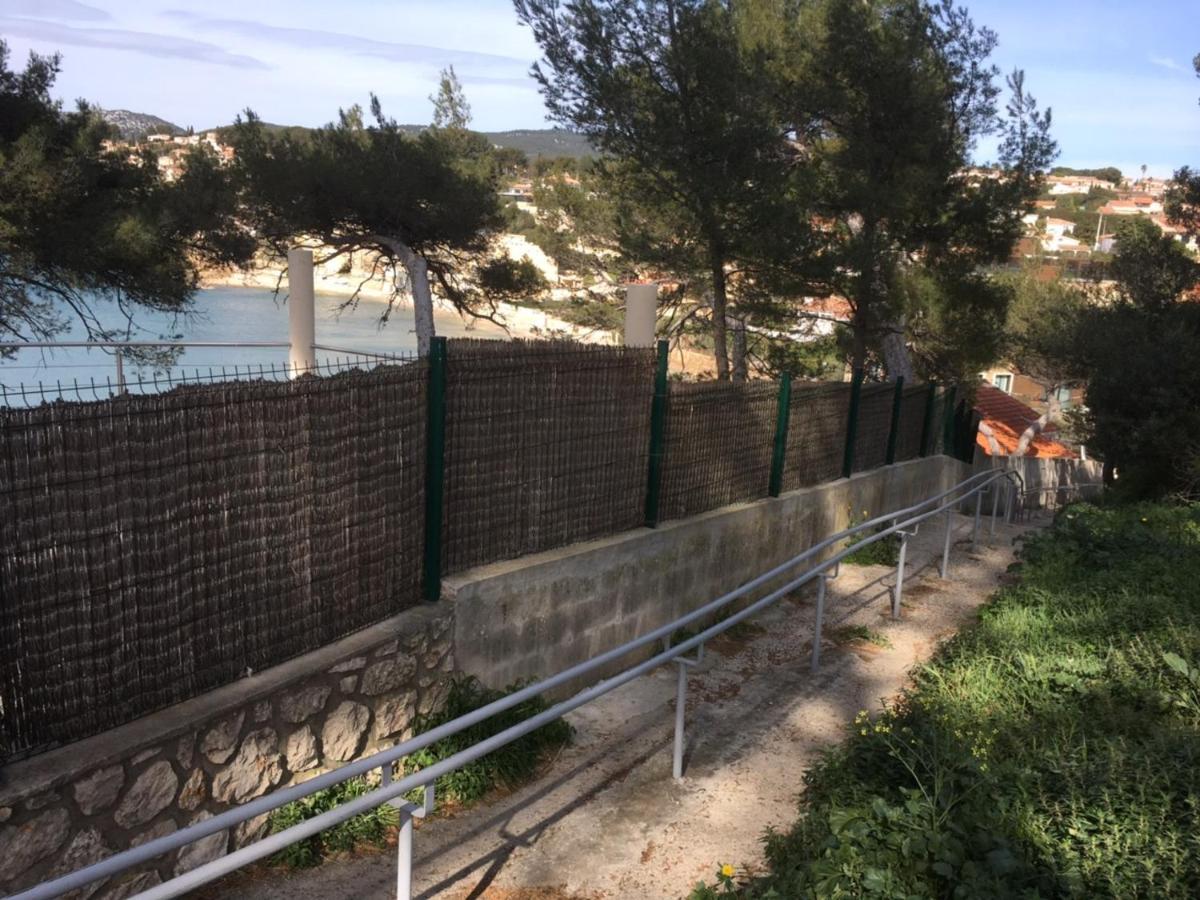 Les Galets De Sanary - Vue Mer Bagian luar foto